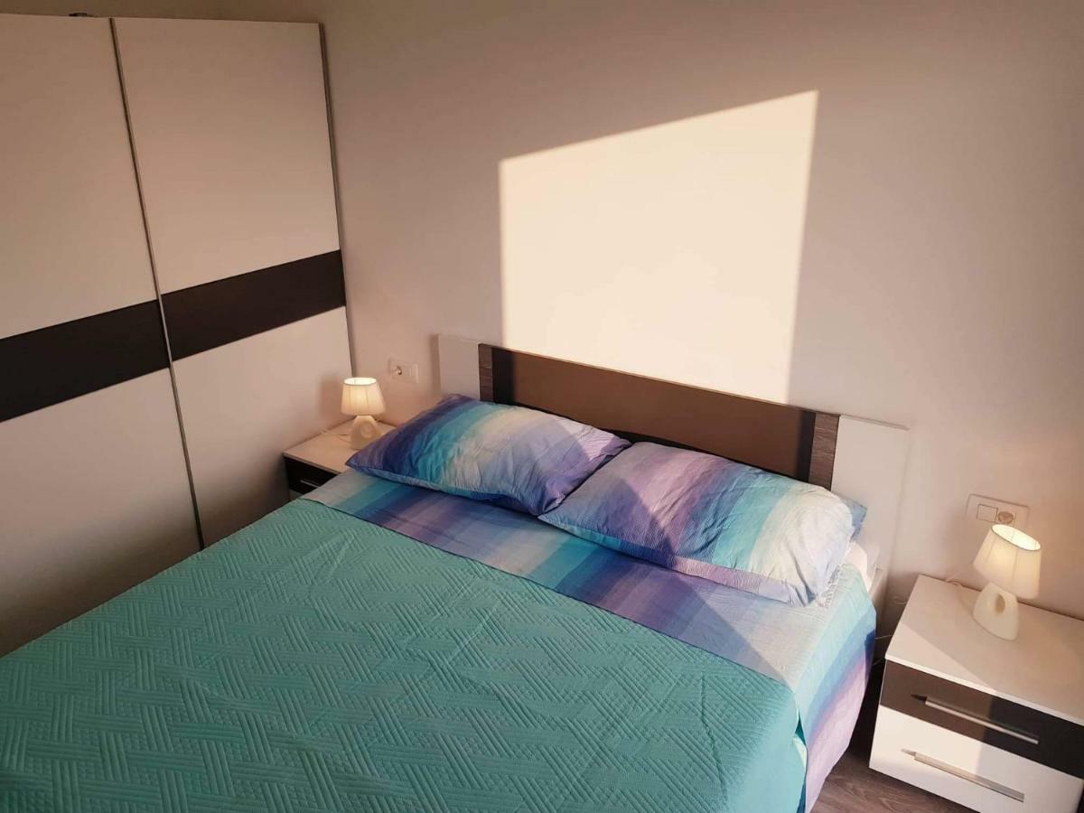 Apartmani Luce I Miho Nin Esterno foto